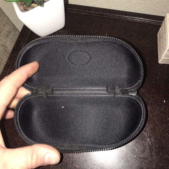 🎆 Costa Sunglasses Case - Picture 6 of 7